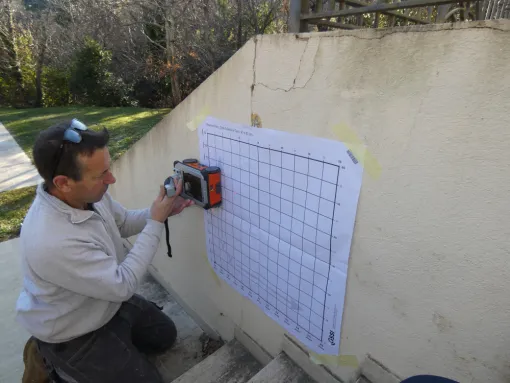 Auscultations radar du mur type grille