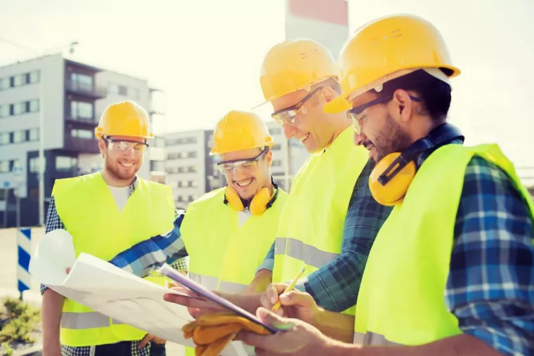 A qui s'adresser pour une aide à la conduite et à la programmation d'un projet de construction d'immeuble de logement avec réception des travaux ?, Toulon, VCEO